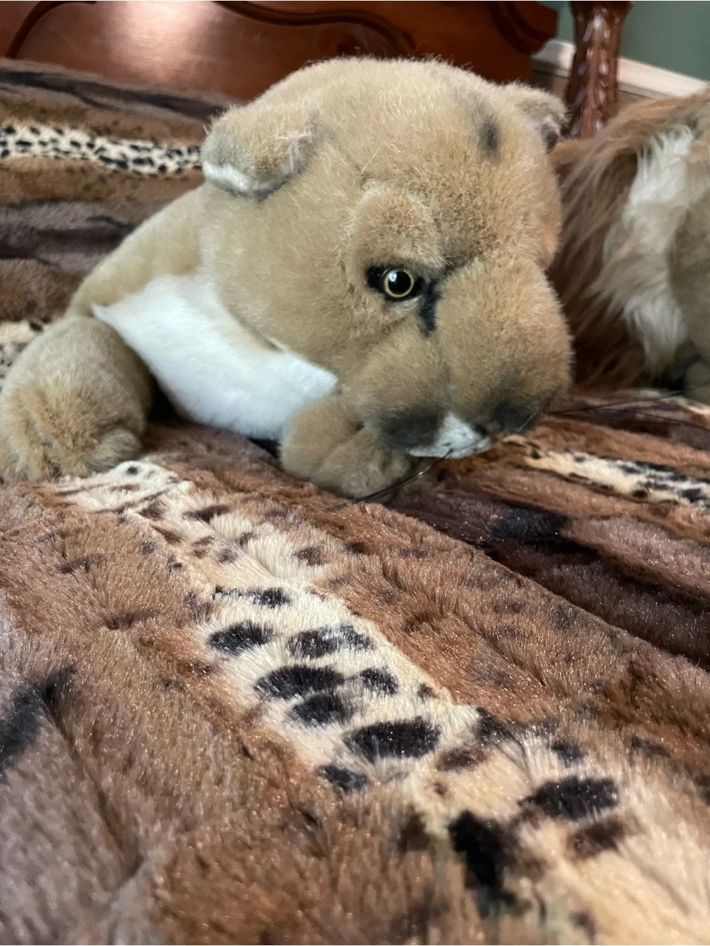 Westcliff Collection Plush Faux Fur Lion Throw Blanket - Brown